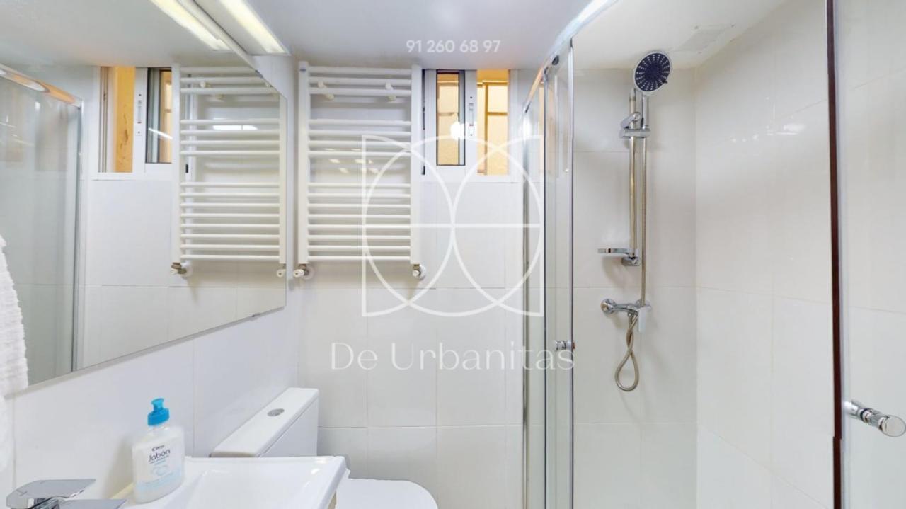 Cozy Apartment In Malasana For 4 Pax - Velarde Madrid Extérieur photo
